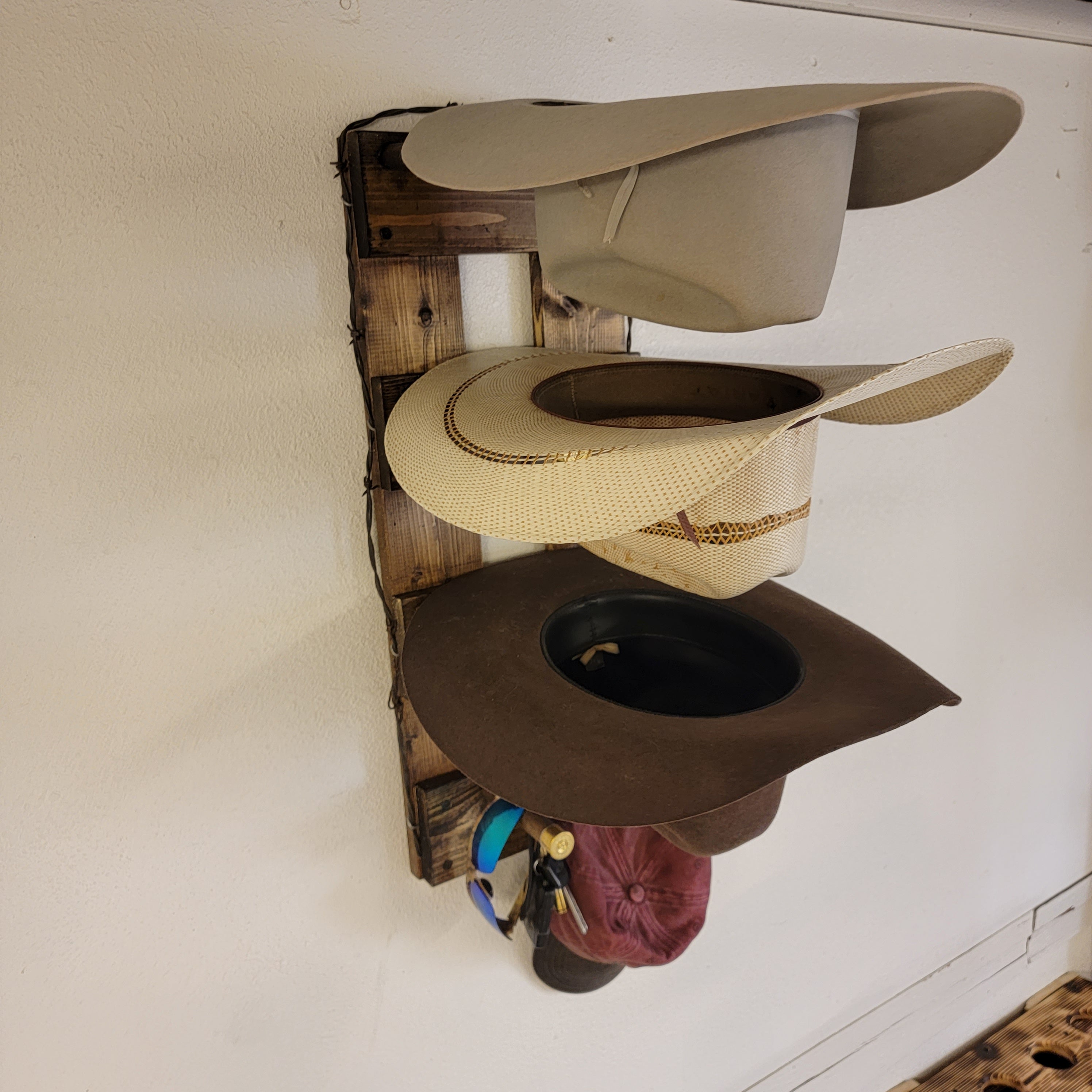 The 3-Hatter: Vertical Wall-Hanging Western Organization