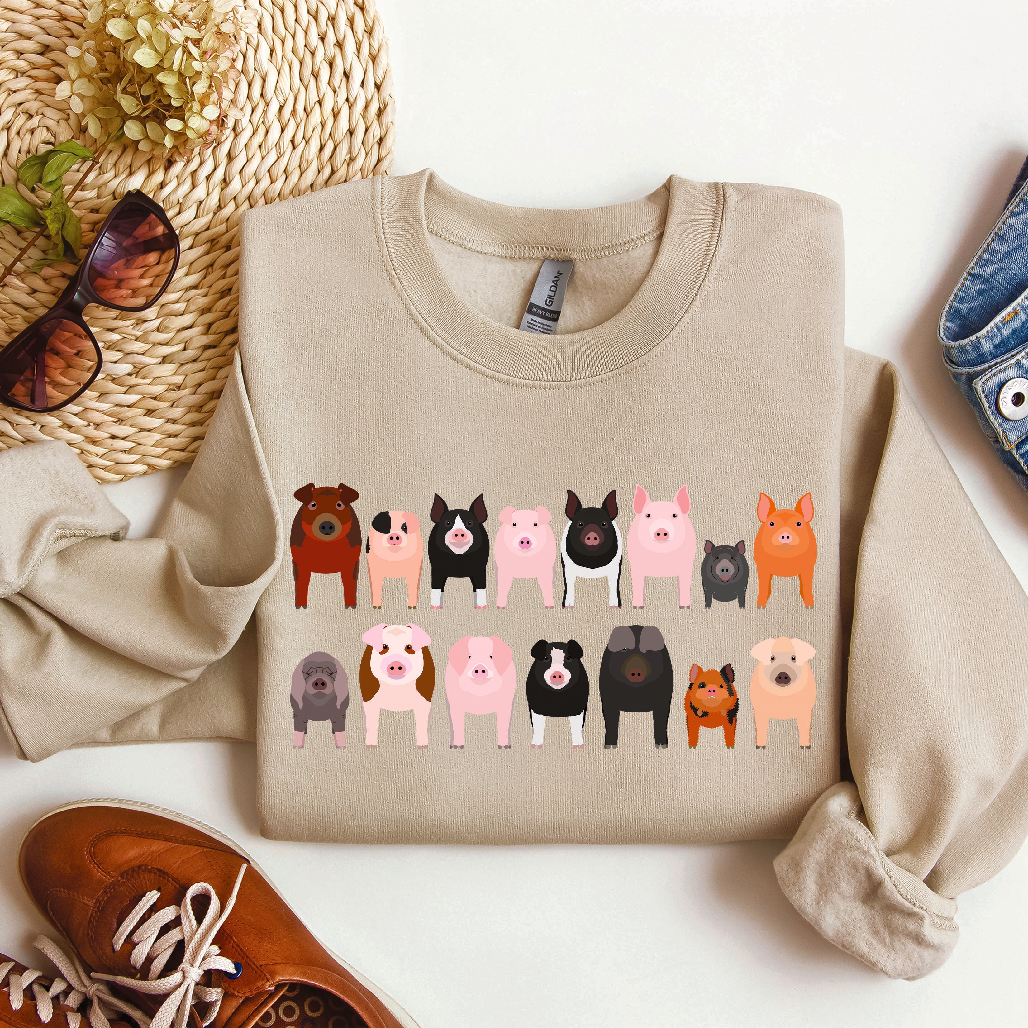 Pig Breeds Farm Animal Lover Illustration Graphic For Pig Enthusiasts Sweatshirt
