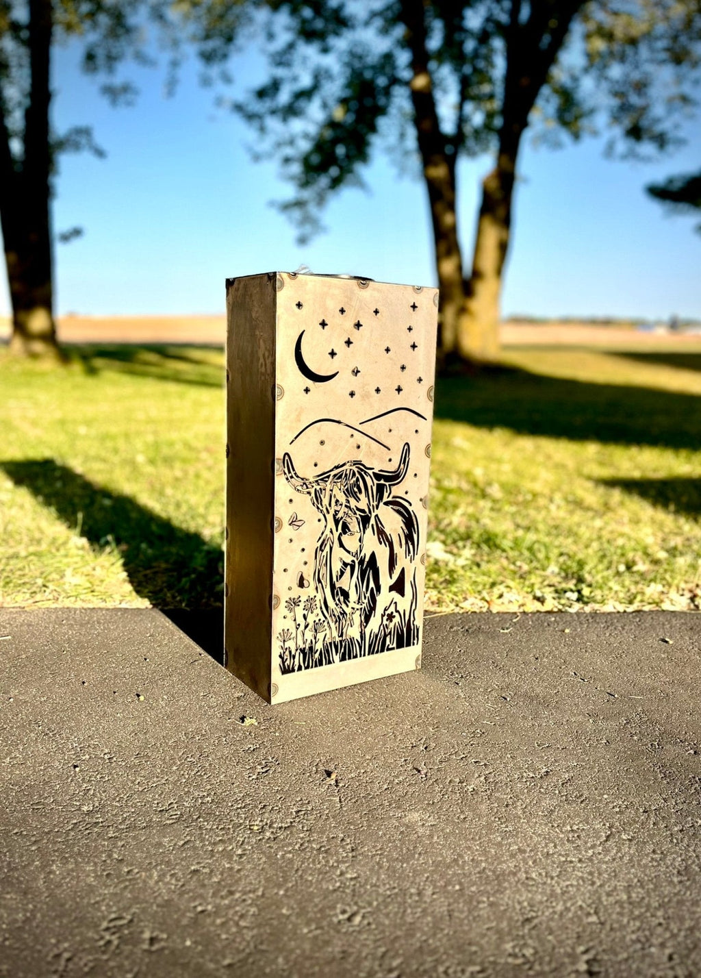 Highland Cow Solar Luminary Pillar - Steel - Multiple Sizes