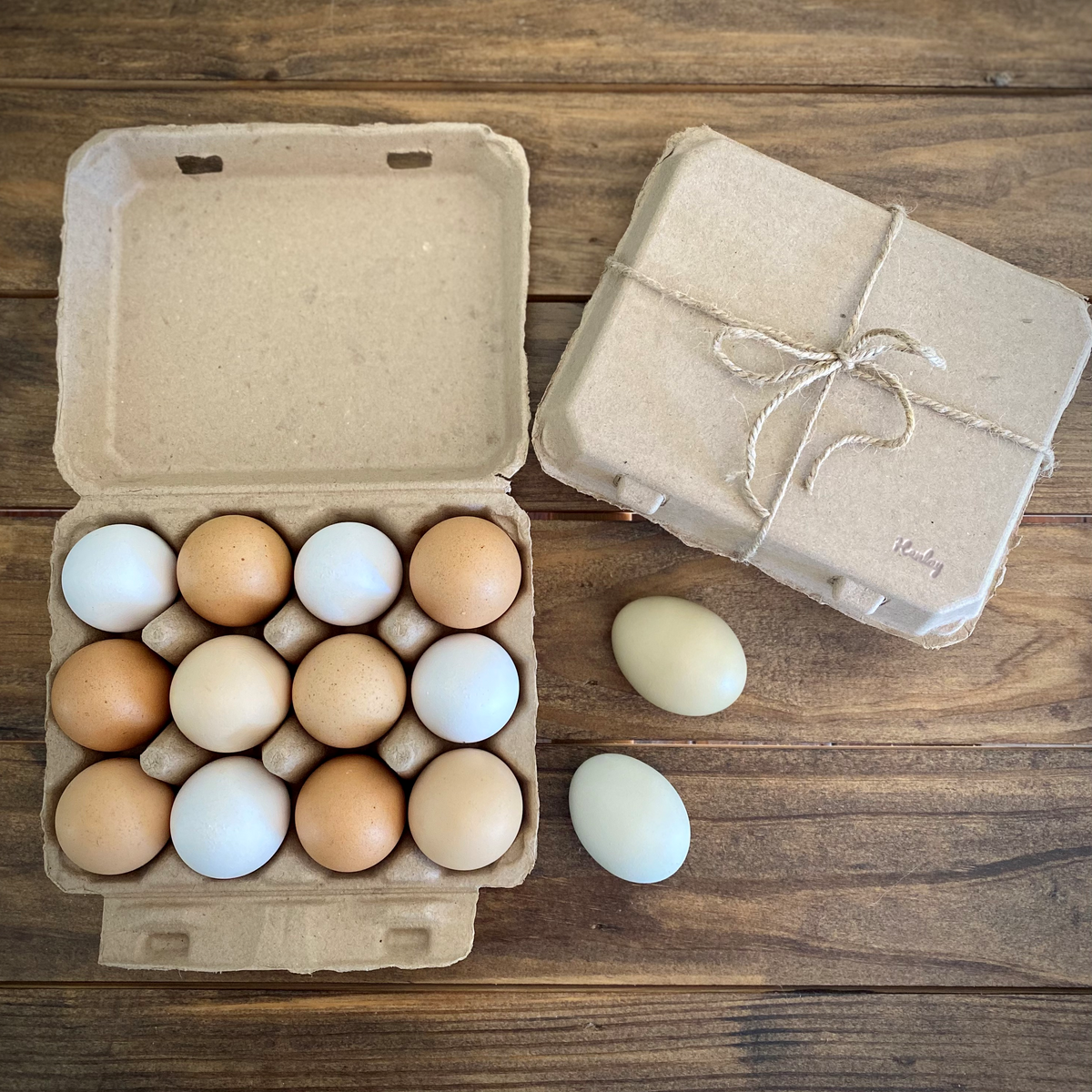 Henlay Vintage Blank Egg Cartons, Classic 3x4 Design, 2 Colors, 25, 65, 75, or 200 Pack